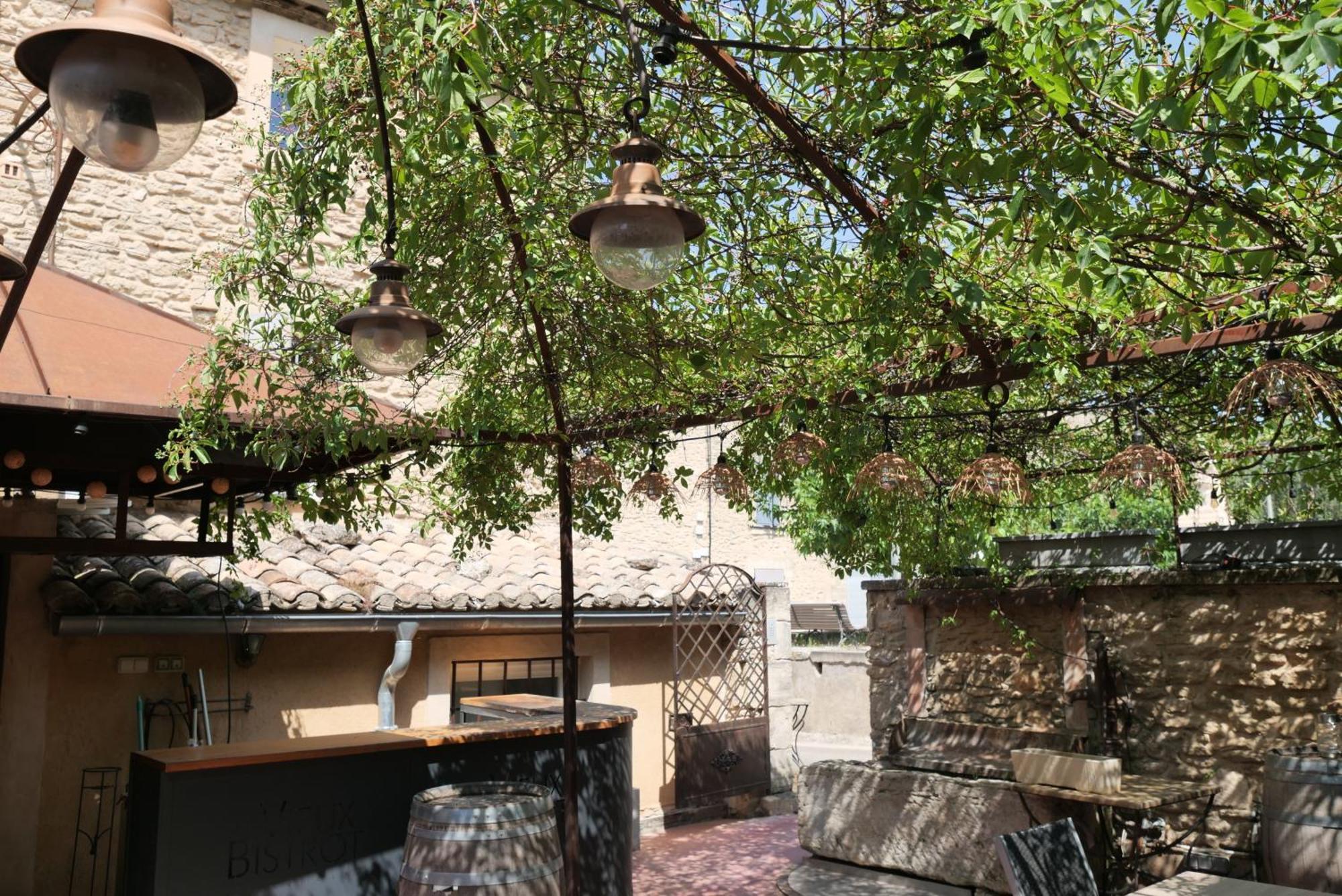 Chambres Du Vieux Bistrot Cabrières-dʼAvignon Buitenkant foto