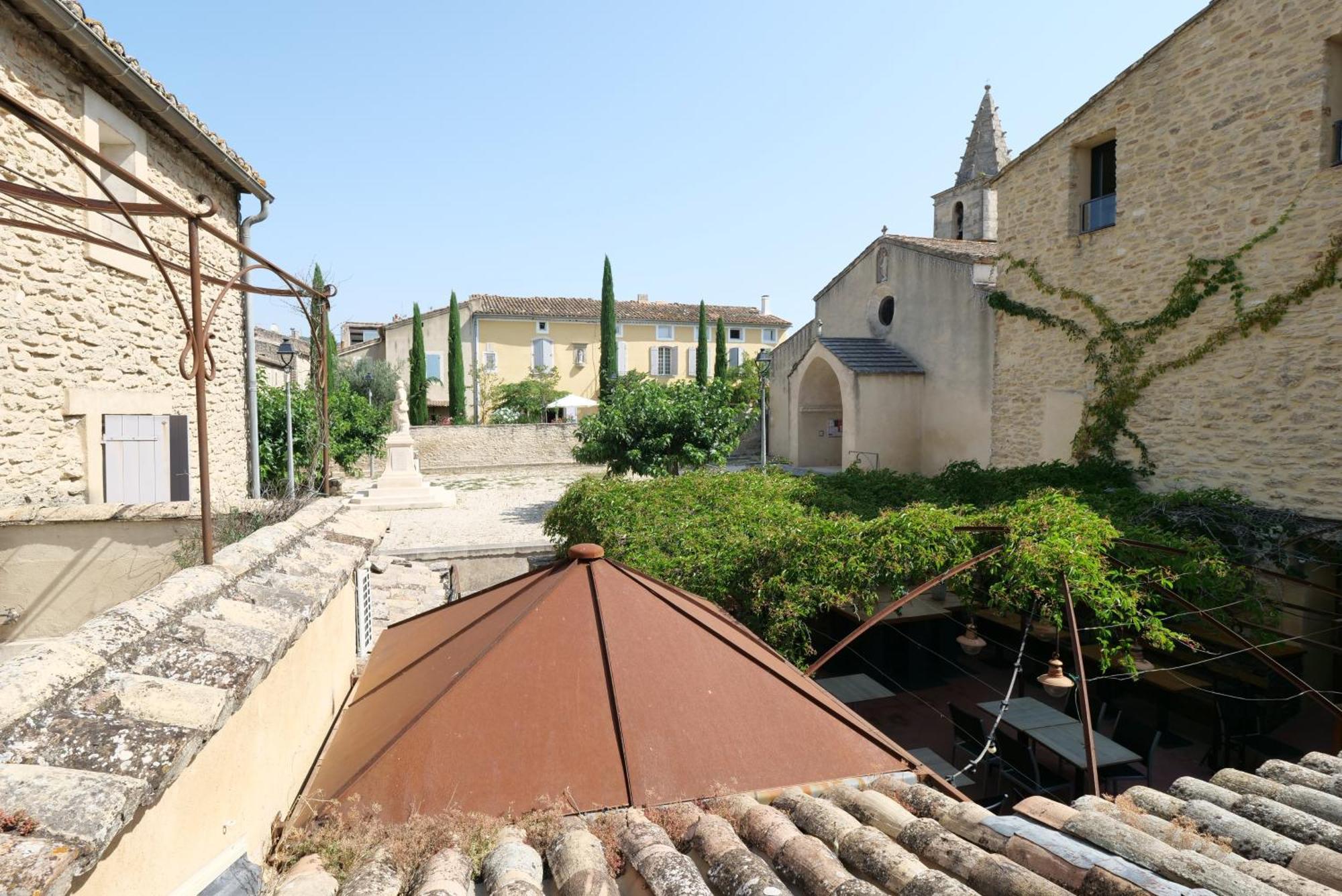 Chambres Du Vieux Bistrot Cabrières-dʼAvignon Buitenkant foto
